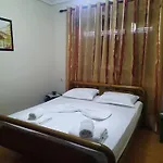 Kostandini Albania Apartman Korça